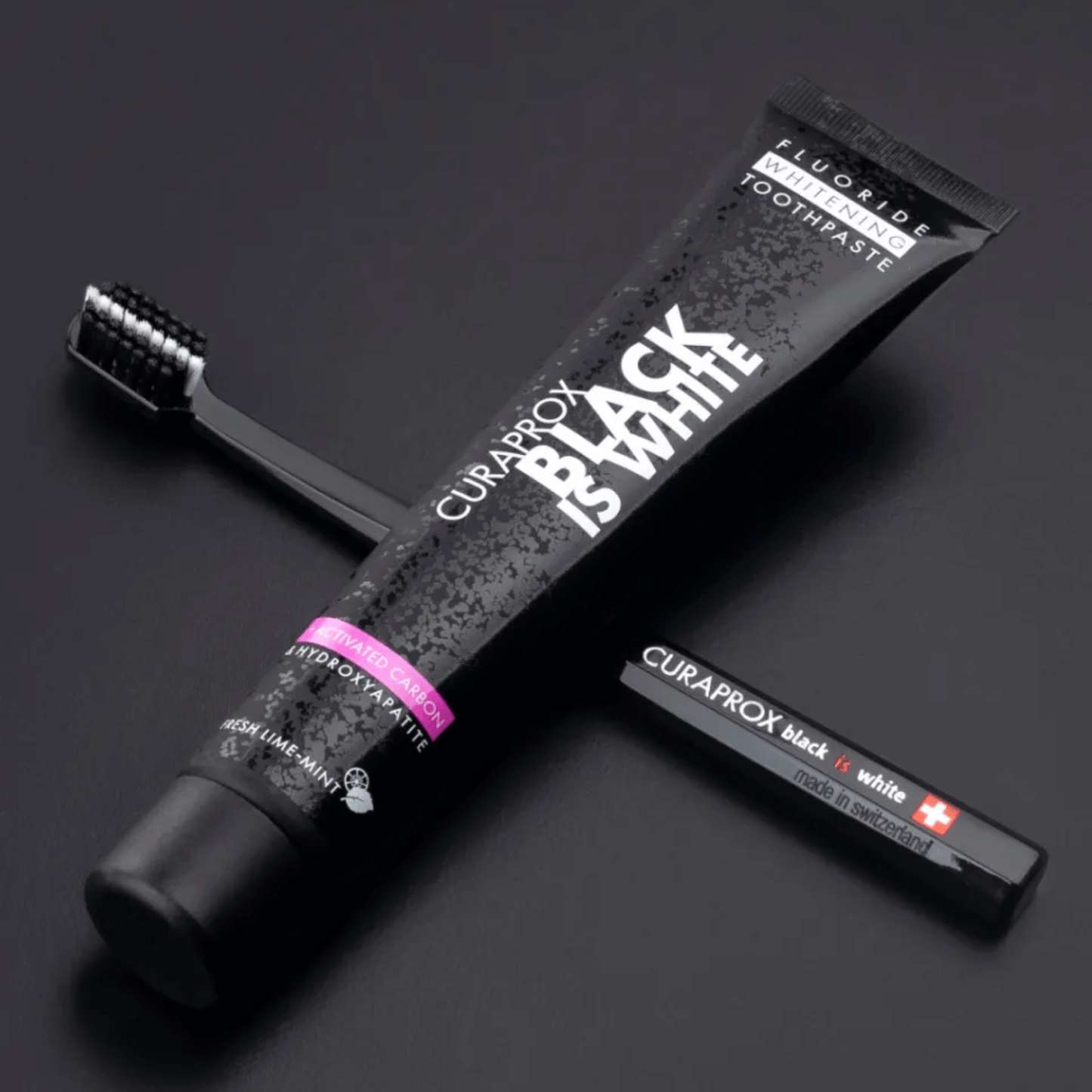 Curaprox Set Black Is White Cepillo y Pasta de Dientes 90mL